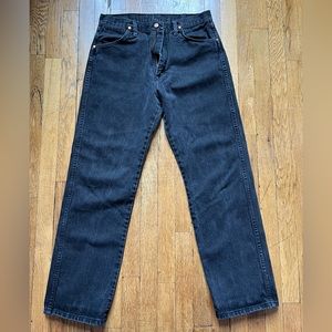 Black Wrangler jeans 33x32